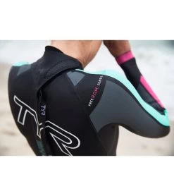 TYR Women's Hurricane Cat 5 Fullsleeve Triathlon Wetsuit -Swim Equipment Store 6751757795496 blackturqfuschia 3a